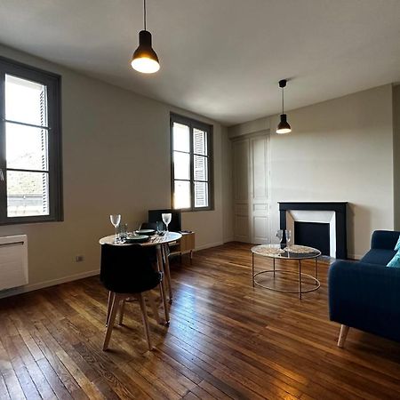 Le Magistral Beautiful One-Bedroom Apartment In The Historic Heart Of Tours Exteriör bild