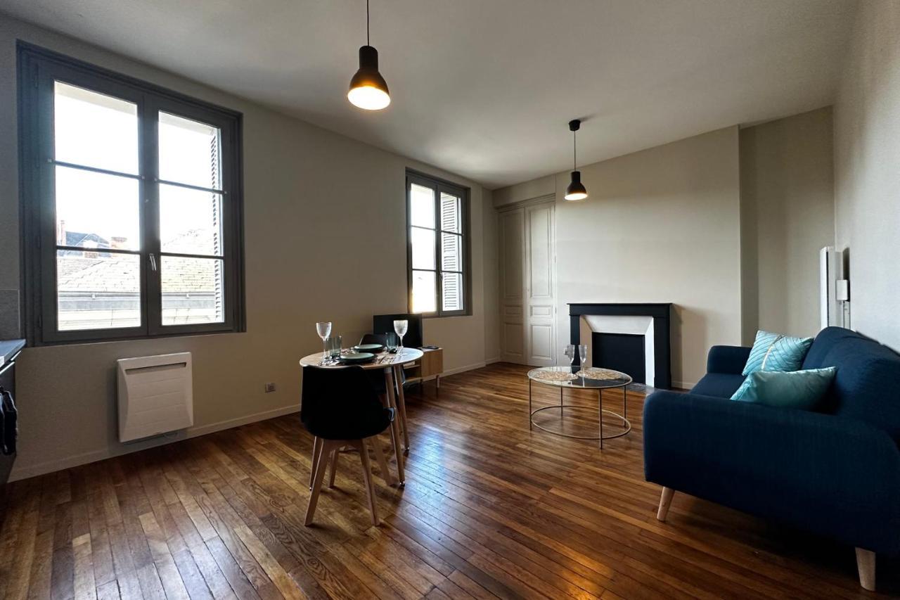 Le Magistral Beautiful One-Bedroom Apartment In The Historic Heart Of Tours Exteriör bild