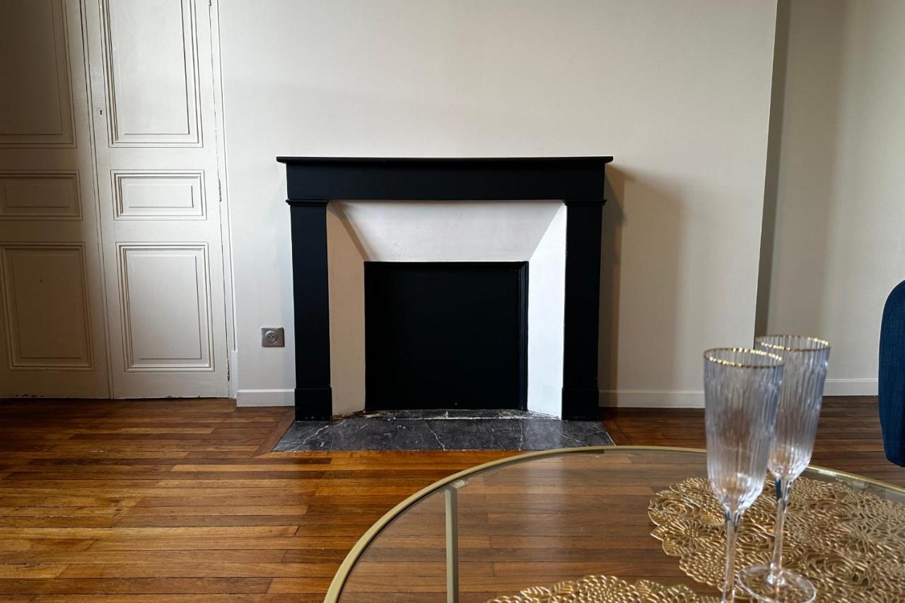 Le Magistral Beautiful One-Bedroom Apartment In The Historic Heart Of Tours Exteriör bild