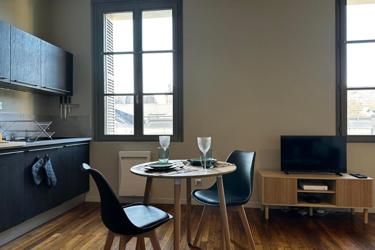 Le Magistral Beautiful One-Bedroom Apartment In The Historic Heart Of Tours Exteriör bild